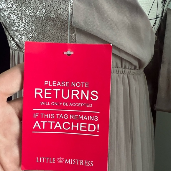 Little Mistress Sleeveless Sequin Top Dress NWT - Picture 5 of 12